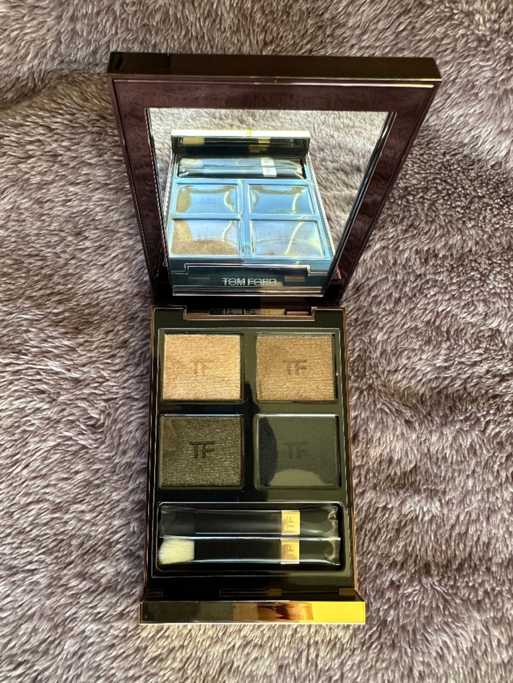 Tom Ford Olive Smoke #47 Older Version